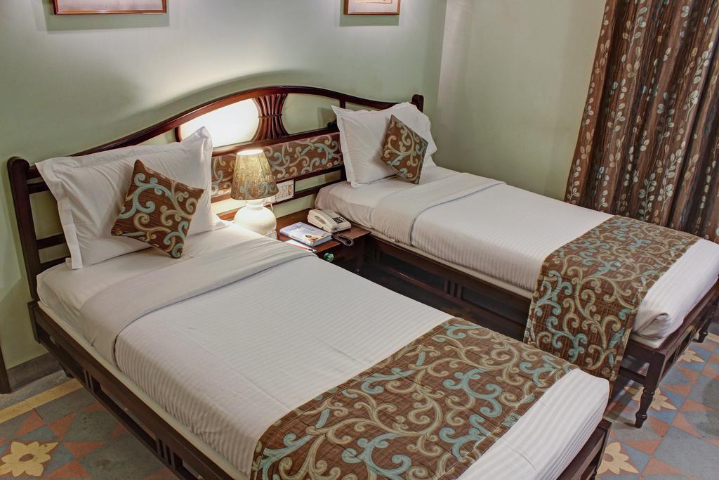 Palace On Ganges - Heritage Hotel Варанасі Номер фото